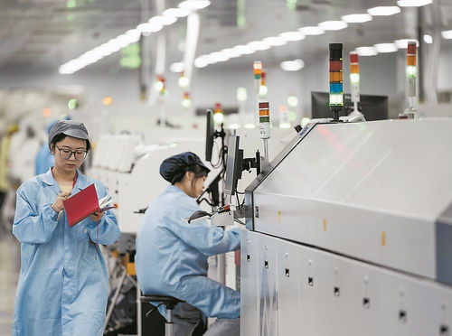 年中经济观察 形有波动中，看福建工业的「新」与「质」——以云计算装备技术服务为例